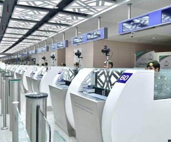 Biometric boarding equipment supplied by Alyam